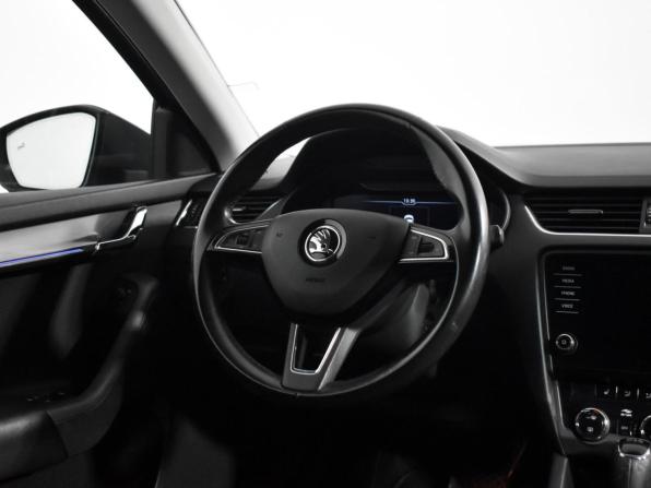 Skoda Octavia III (A7) Рестайлинг с пробегом 2019 года, цена 1 599 000 рублей, 170857 км, лифтбек, Автокод Объявления