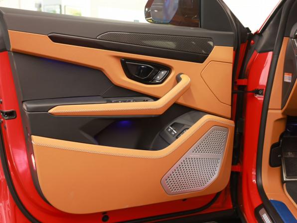 Lamborghini Urus I Рестайлинг с пробегом 2025 года, цена 43 000 000 рублей, 82 км, внедорожник, Автокод Объявления