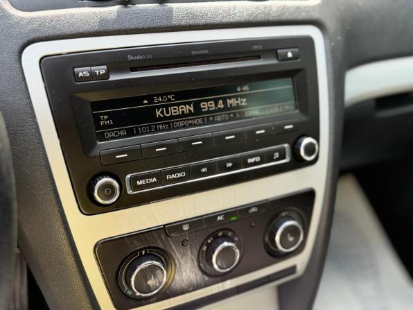 Skoda Octavia II (A5) Рестайлинг с пробегом 2011 года, цена 740 000 рублей, 163000 км, лифтбек, Автокод Объявления