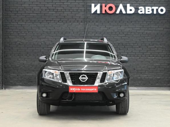 Nissan Terrano III (D10) с пробегом 2017 года, цена 1 150 000 рублей, 165729 км, внедорожник, Автокод Объявления