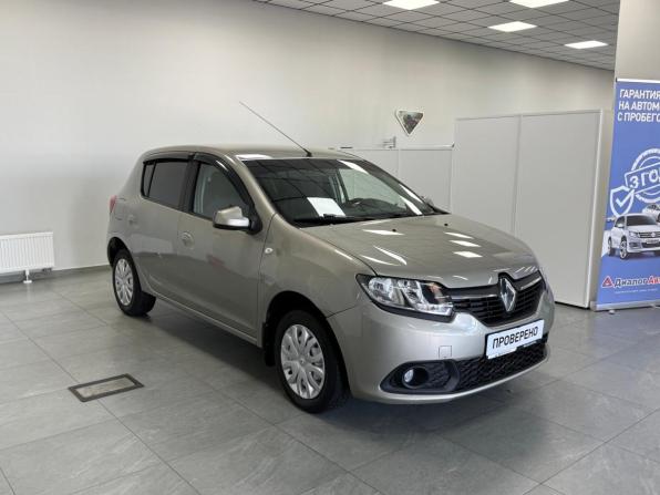 Renault Sandero II с пробегом 2015 года, цена 720 000 рублей, 152350 км, хэтчбек, Автокод Объявления
