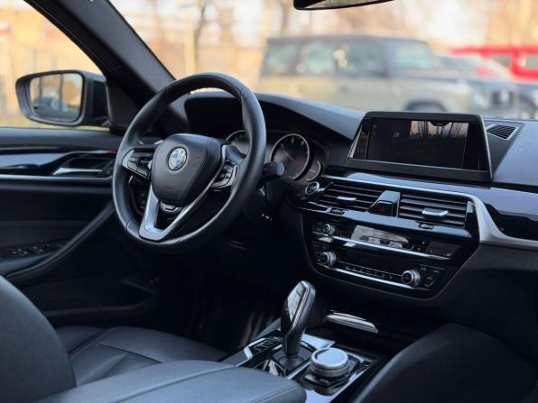 BMW 5 серии VII (G30/G31/G38) с пробегом 2018 года, цена 2 890 000 рублей, 174365 км, седан, Автокод Объявления