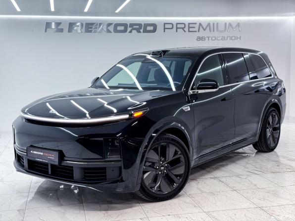 Li Auto (Lixiang) L9 I Рестайлинг с пробегом 2024 года, цена 7 700 000 рублей, 17916 км, внедорожник, Автокод Объявления