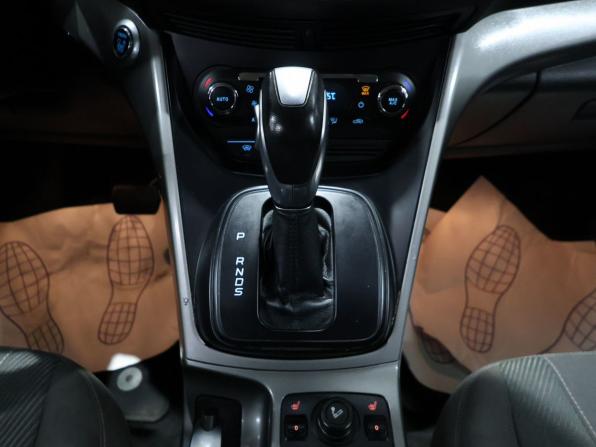 Ford Kuga II с пробегом 2015 года, цена 1 320 000 рублей, 133454 км, внедорожник, Автокод Объявления