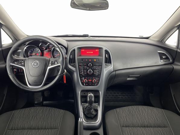 Opel Astra J Рестайлинг с пробегом 2012 года, цена 700 000 рублей, 249505 км, седан, Автокод Объявления