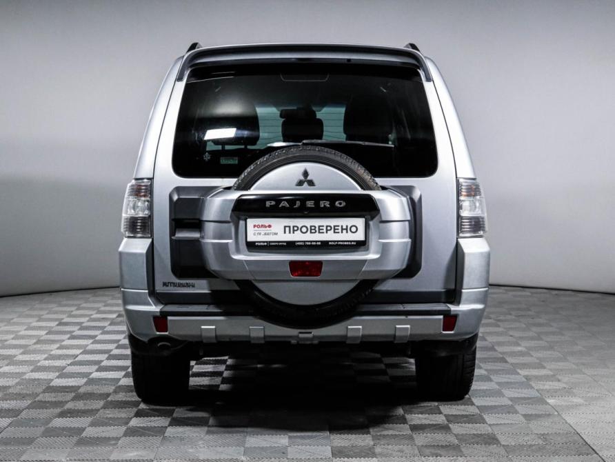 Mitsubishi Pajero IV Рестайлинг 1 Москва  - изображение 7
