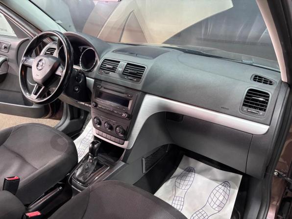 Skoda Yeti I Рестайлинг с пробегом 2014 года, цена 995 000 рублей, 108944 км, внедорожник, Автокод Объявления