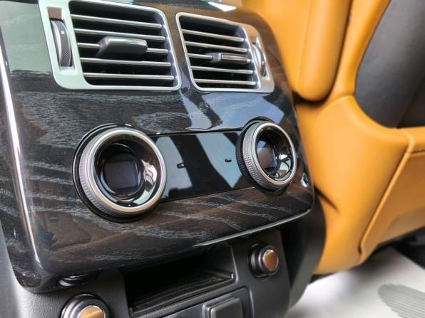 Land Rover Range Rover IV Рестайлинг с пробегом 2019 года, цена 7 490 000 рублей, 93215 км, внедорожник, Автокод Объявления