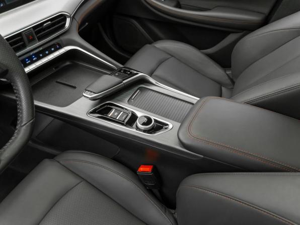 Changan UNI-T I с пробегом 2023 года, цена 2 190 000 рублей, 26391 км, внедорожник, Автокод Объявления