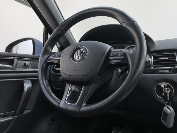 Volkswagen Touareg II с пробегом 2012 года, цена 1 999 000 рублей, 269321 км, внедорожник, Автокод Объявления