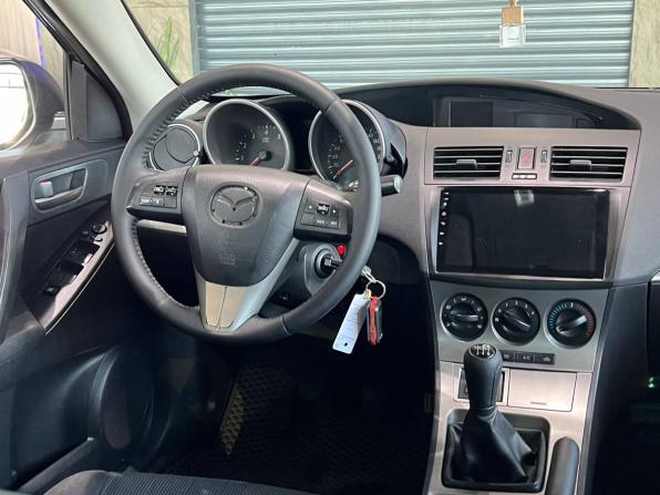 Mazda 3 II (BL) Рестайлинг с пробегом 2011 года, цена 750 000 рублей, 262000 км, седан, Автокод Объявления