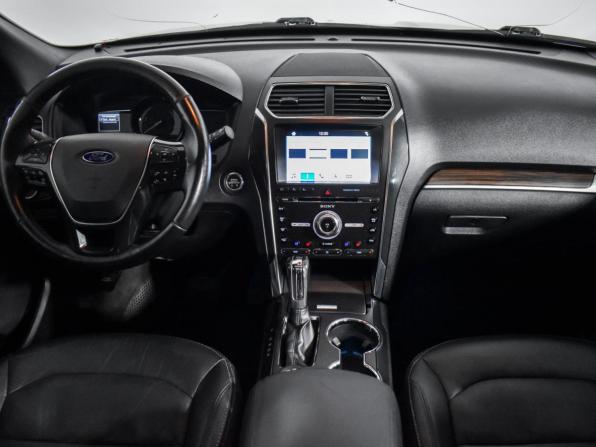 Ford Explorer V Рестайлинг 2 с пробегом 2018 года, цена 2 490 000 рублей, 140000 км, внедорожник, Автокод Объявления
