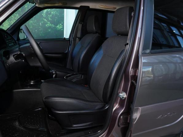 Chevrolet Niva I Рестайлинг с пробегом 2015 года, цена 572 000 рублей, 116398 км, внедорожник, Автокод Объявления