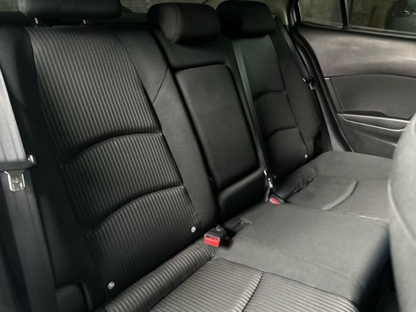 Mazda 3 III (BM) с пробегом 2014 года, цена 1 220 000 рублей, 148936 км, седан, Автокод Объявления
