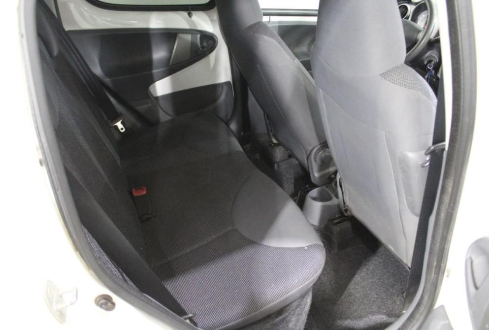 Peugeot 107 I Астрахань  - изображение 14