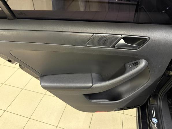 Volkswagen Jetta VI с пробегом 2015 года, цена 1 115 000 рублей, 132000 км, седан, Автокод Объявления
