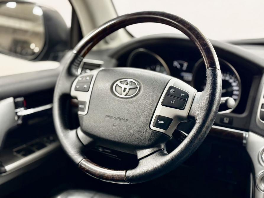 Toyota Land Cruiser 200 Series Рестайлинг 1 Вологда  - изображение 16