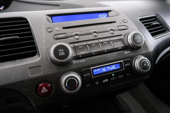 Honda Civic VIII Рестайлинг с пробегом 2011 года, цена 949 000 рублей, 210922 км, седан, Автокод Объявления