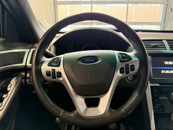Ford Explorer V с пробегом 2015 года, цена 2 499 000 рублей, 129208 км, внедорожник, Автокод Объявления