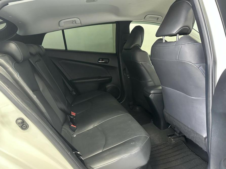 Toyota Prius IV (XW50) Красноярск  - изображение 5