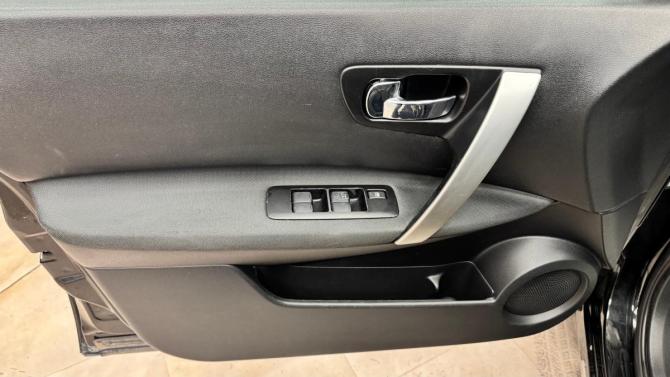 Nissan Qashqai I с пробегом 2008 года, цена 595 000 рублей, 299128 км, внедорожник, Автокод Объявления
