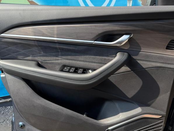 Geely Monjaro I с пробегом 2025 года, цена 4 150 000 рублей, 1372 км, внедорожник, Автокод Объявления