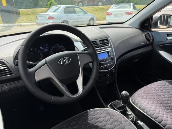 Hyundai Solaris I Рестайлинг с пробегом 2016 года, цена 770 000 рублей, 191413 км, седан, Автокод Объявления