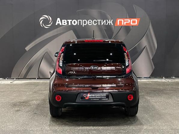 Kia Soul II Рестайлинг с пробегом 2018 года, цена 1 650 000 рублей, 81155 км, хэтчбек, Автокод Объявления