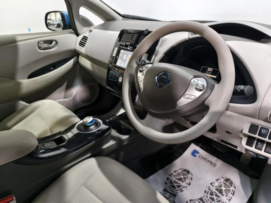 Nissan Leaf I (ZE0/AZE0) Курск  - изображение 6