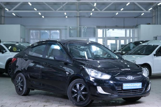 Hyundai Solaris I с пробегом 2013 года, цена 849 000 рублей, 260000 км, седан, Автокод Объявления