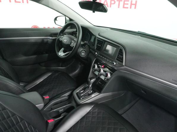 Hyundai Elantra VI (AD) Рестайлинг с пробегом 2018 года, цена 1 680 000 рублей, 59114 км, седан, Автокод Объявления