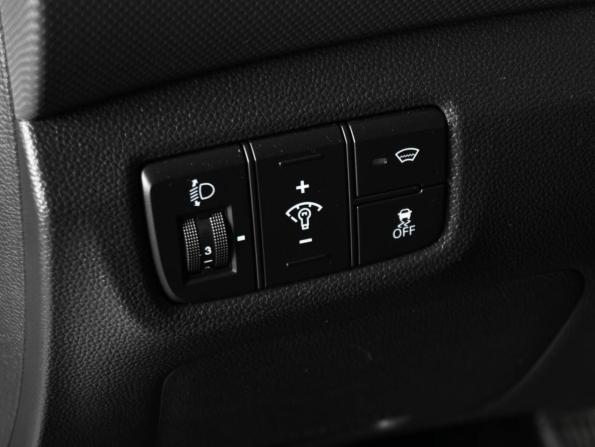 Hyundai Creta I Рестайлинг с пробегом 2021 года, цена 2 120 000 рублей, 79376 км, внедорожник, Автокод Объявления