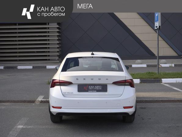 Skoda Octavia IV (A8) с пробегом 2021 года, цена 2 672 000 рублей, 29121 км, лифтбек, Автокод Объявления