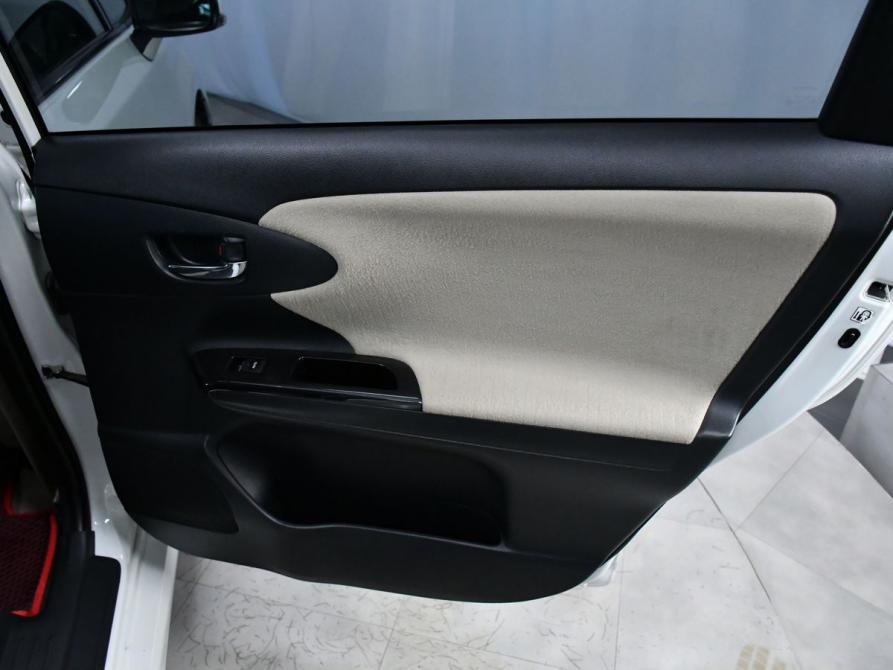 Toyota Wish II Рестайлинг Новосибирск  - изображение 18