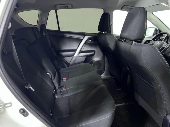 Toyota RAV4 IV (XA40) Рестайлинг с пробегом 2017 года, цена 2 297 000 рублей, 64636 км, внедорожник, Автокод Объявления
