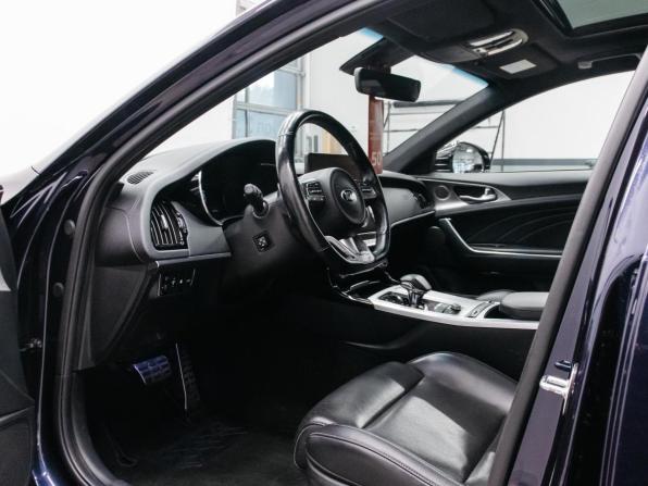 Kia Stinger I Рестайлинг с пробегом 2021 года, цена 3 400 000 рублей, 73899 км, лифтбек, Автокод Объявления