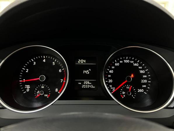 Volkswagen Jetta VI Рестайлинг с пробегом 2015 года, цена 980 000 рублей, 203323 км, седан, Автокод Объявления