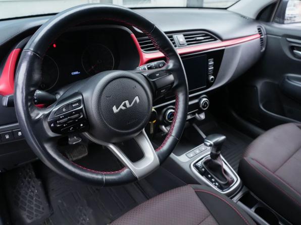 Kia Rio IV Рестайлинг с пробегом 2022 года, цена 1 525 000 рублей, 133665 км, хэтчбек, Автокод Объявления
