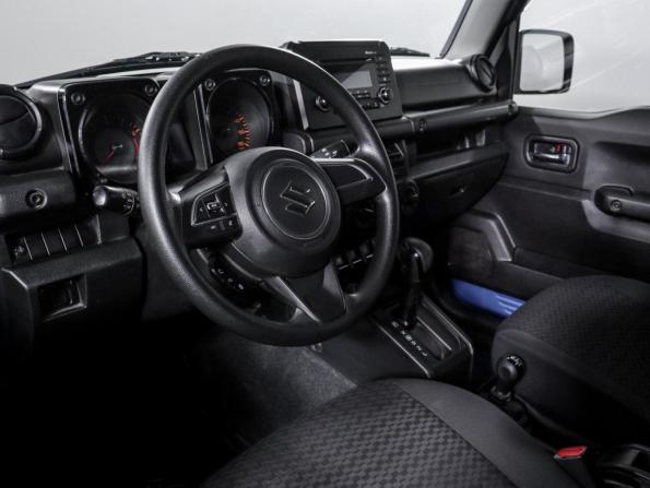 Suzuki Jimny IV с пробегом 2021 года, цена 2 990 000 рублей, 67843 км, внедорожник, Автокод Объявления