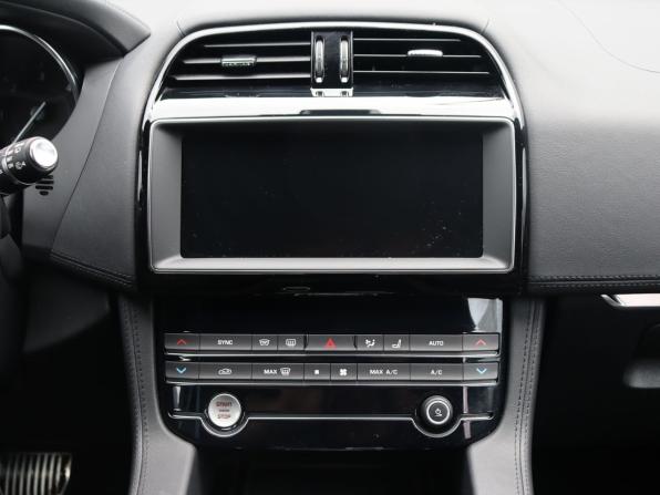 Jaguar F-Pace I с пробегом 2019 года, цена 3 500 000 рублей, 44852 км, внедорожник, Автокод Объявления
