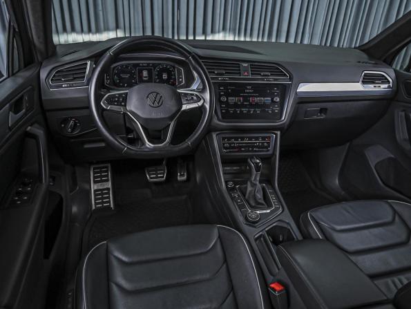 Volkswagen Tiguan II Рестайлинг с пробегом 2021 года, цена 3 239 000 рублей, 126103 км, внедорожник, Автокод Объявления