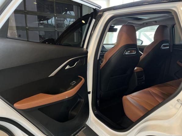 Omoda C5 I с пробегом 2022 года, цена 1 895 000 рублей, 48540 км, внедорожник, Автокод Объявления
