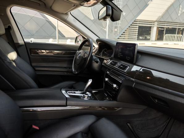 BMW 7 серии V (F01/F02/F04) Рестайлинг с пробегом 2013 года, цена 2 120 000 рублей, 293000 км, седан, Автокод Объявления