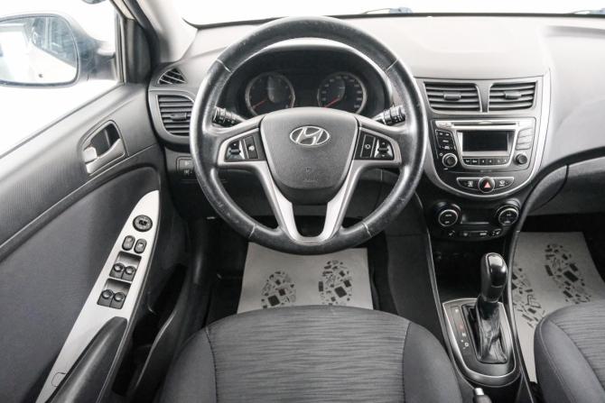 Hyundai Solaris I Рестайлинг с пробегом 2015 года, цена 1 199 000 рублей, 163800 км, седан, Автокод Объявления