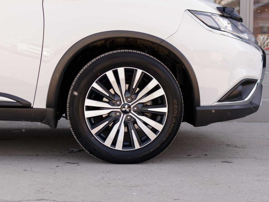 Mitsubishi Outlander III Рестайлинг 3 Новосибирск  - изображение 9