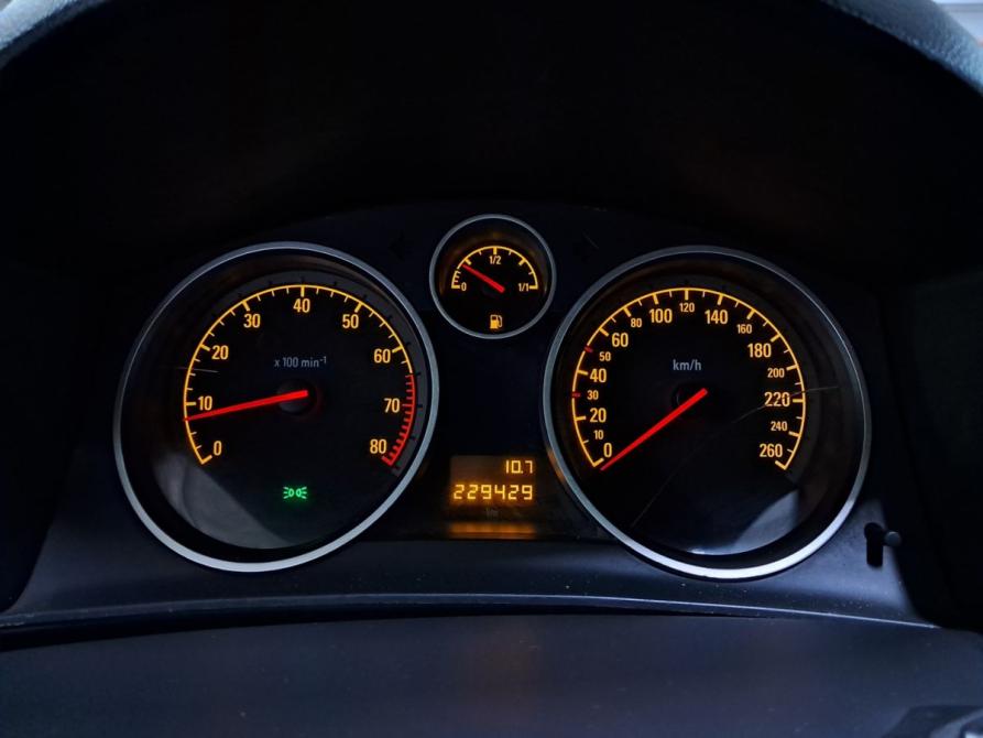 Opel Astra H Набережные Челны  - изображение 16