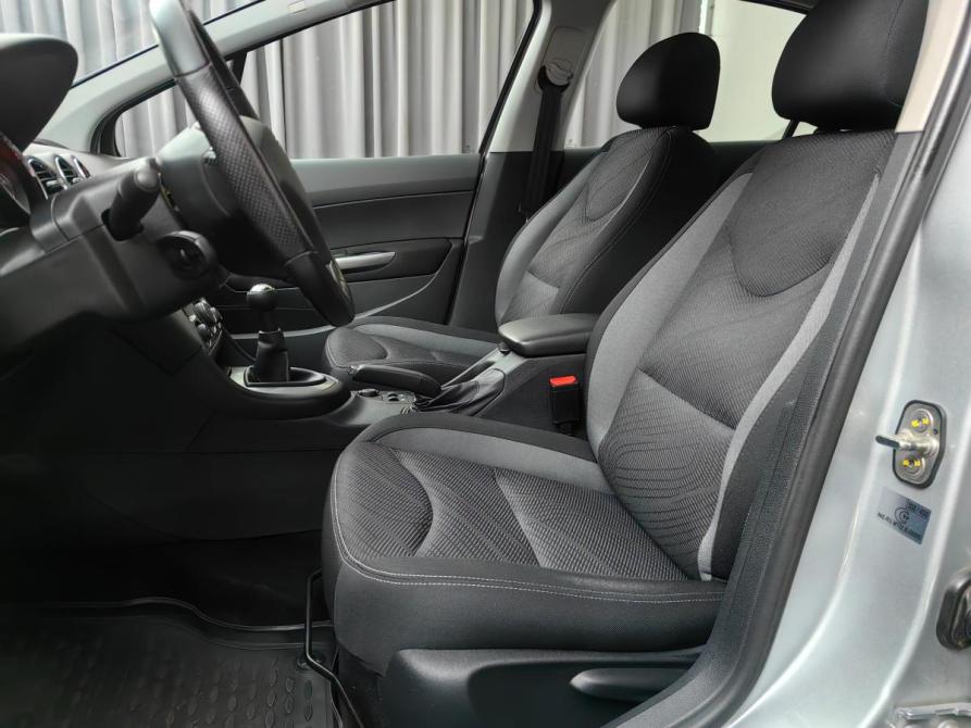 Peugeot 408 I Москва  - изображение 9