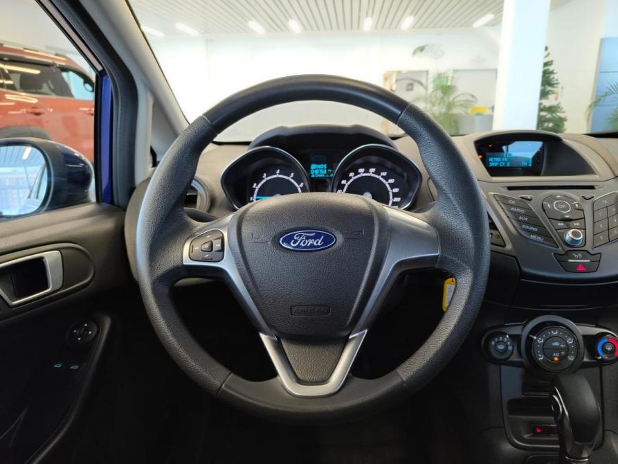 Ford Fiesta Mk6 Рестайлинг Санкт-Петербург  - изображение 13