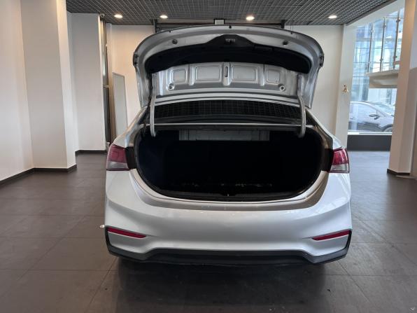Hyundai Solaris II с пробегом 2019 года, цена 1 180 000 рублей, 214210 км, седан, Автокод Объявления