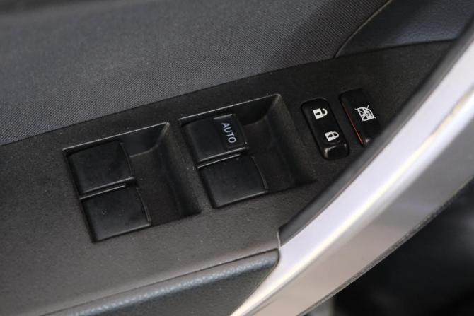 Toyota Corolla XI (E160 E170 E180) с пробегом 2014 года, цена 1 399 000 рублей, 155000 км, седан, Автокод Объявления